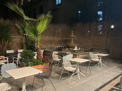 -潮一不贰·法式甜品·生日蛋糕·西式简餐(外滩店)