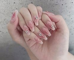 -悦指间美甲美睫