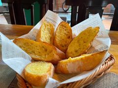 蒜香黄油法包-秀·爱尔兰餐吧(上海路店)
