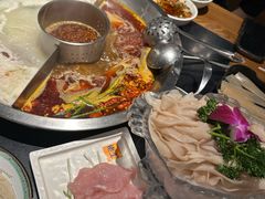-佬土鹅肠火锅(中山桥店)