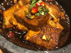 傣家石锅焖豆腐-滇越乘象云南餐厅(次渠店)