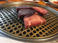 -唯成•韩国炭火烤肉 유성고기