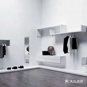 2021年最流行的步入式衣帽间设计