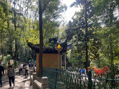 -灵岩山风景区