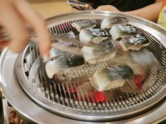 -围炉肉舍•炭烤活鳗•丹东海鲜烤肉(步行街店)