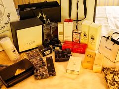 -文艺复兴百货(米兰大教堂广场店)