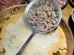 -洱火云南酸菜牛肉火锅(石景山当代商城店)