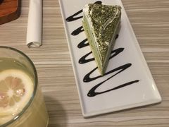 -必胜客(武汉欢乐谷店)