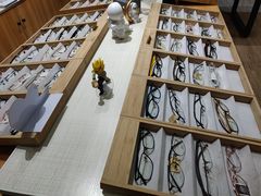 -无界眼镜MaxLess(滨江星光大道店)
