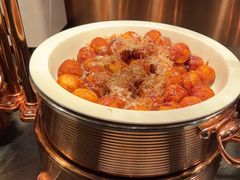 -牛YO寿喜烧·铁板烧和牛火锅自助(市府恒隆店)