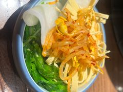 -明洞阿姨·韩式酱蟹烤肉·创意料理(方庄店)