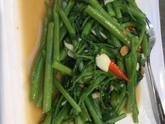 -The Dishes Seafood & Restaurant