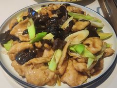 -凯盛食府(右玉小吃街店)
