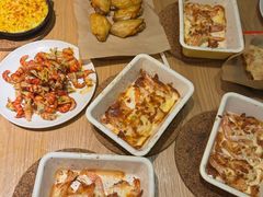 -必胜客(WOW宝龙城市广场店)