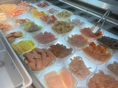 -红渡小香·牛肉麻辣香锅(车站南路店)