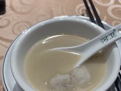 -年辉渔村·非遗传承餐厅(新丰江店)
