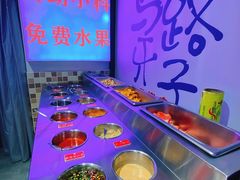 自助调料区-马路牙子烧烤音乐酒馆(望京店)