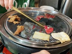 -围炉肉舍•炭烤活鳗•丹东海鲜烤肉(步行街店)