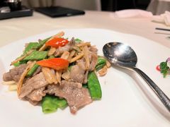 荷兰豆菜圃炒牛肉-皇朝会.经典传统粤菜(外滩店)