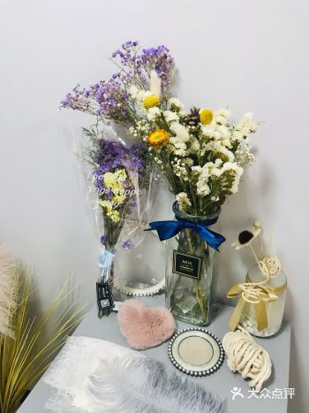 位置：长沙中心地段，五一广场附近 五一新干线B座6楼
