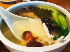 玉米菌菇汤-去茶去餐厅(中央大街店)