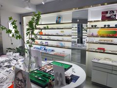 -视野联行眼镜蔡司·依视路官方授权店(顺城店)