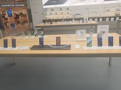 -华为授权体验店(中山公园来福士)