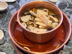 -慢丽江·云南野生菌土鸡锅(西山店)