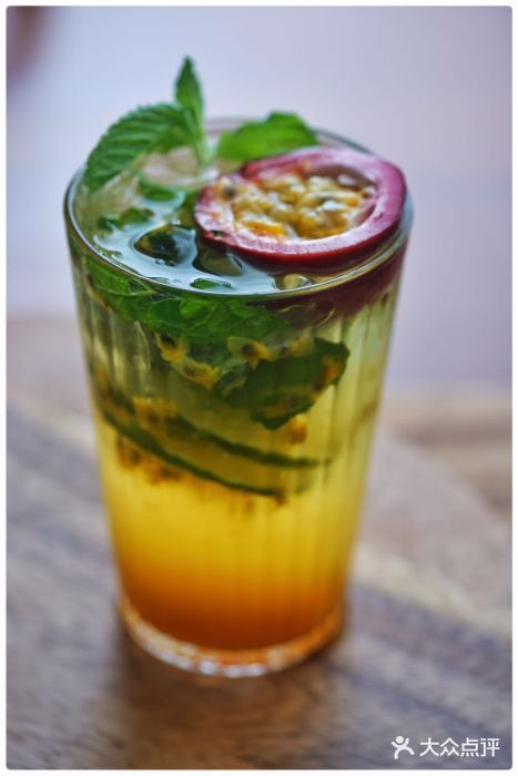 泰式百香果苏打