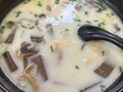 -津津老鸭粉丝馆(正东路店)