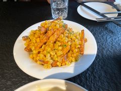 -河畔春天时尚餐厅