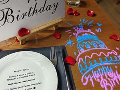 -Mark&Mars Restaurant