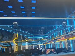 -嘻娱电竞·龙嘉兴(创业花园店)