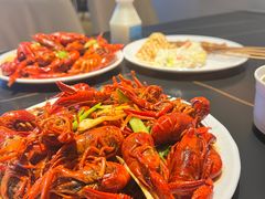 -涨巢·潮玩水疗局