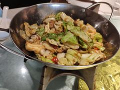 手撕包菜-鄱阳湖·江西小炒·瓦罐煨汤(五道口店)