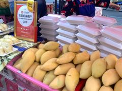 -芒果糯米饭摊子