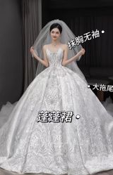 -艾朵婚纱