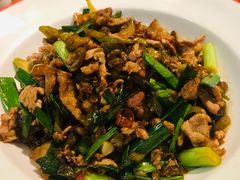 坛子辣椒炒肉-兄弟宁乡龙城(麓景路店)