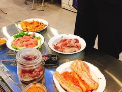 -马路牙子烧烤音乐酒馆(望京店)