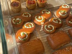 -VERIE BAKEHOUSE