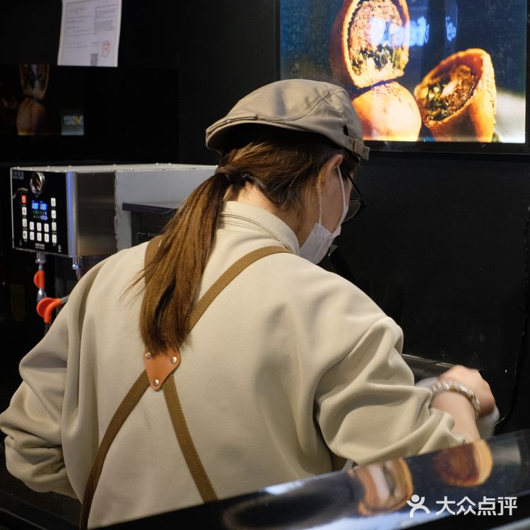 爱肉老baby胡椒饼,源于福州,风靡宝岛,辛