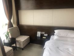 -上海怡沁园度假酒店