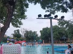 -欢乐水魔方水世界