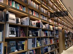 -茑屋书店(天目里店)