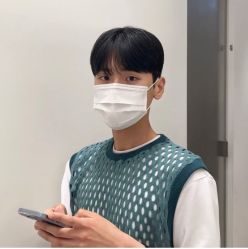 -变画·发型STUDIO