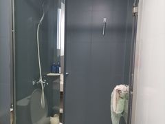 -汉庭(上海虹桥路地铁站店)