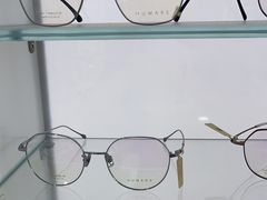 -浮光眼镜·蔡司视觉合作·数字验配中心(陆家嘴店)