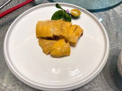 上海白切鸡-臻嗪·非遗本帮菜餐厅(中信广场店)