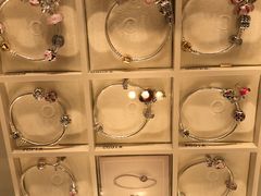 -Pandora潘多拉珠宝(宝山万达广场店)