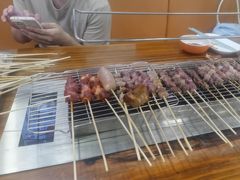 -哈尔滨小酒馆·鲜肉现穿自助烧烤(康新花园店)